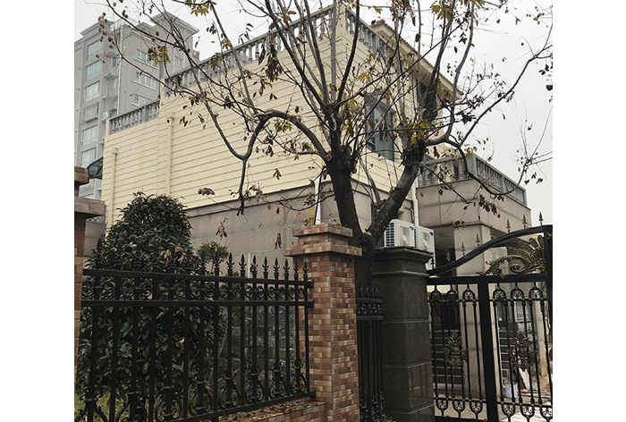 霖雨山莊別墅380m德國(guó)沃樂富地暖+地暖分層溫控+德國(guó)Vaillant35KW冷凝爐